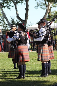 Kilt scotland bagpipers