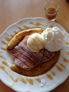 Pancake banana caramel caramel dessert photo