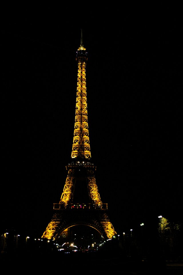 Black yellow paris