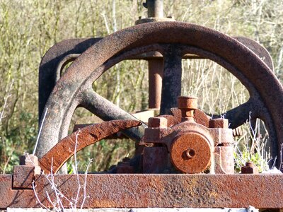 Iron noria water