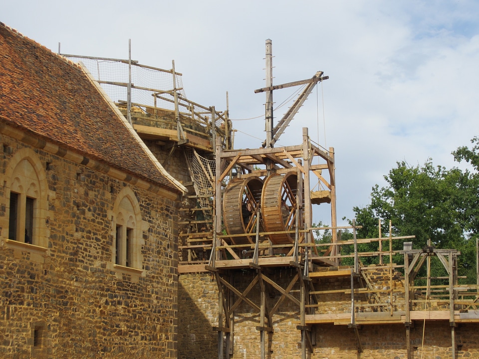 Construction medieval structure