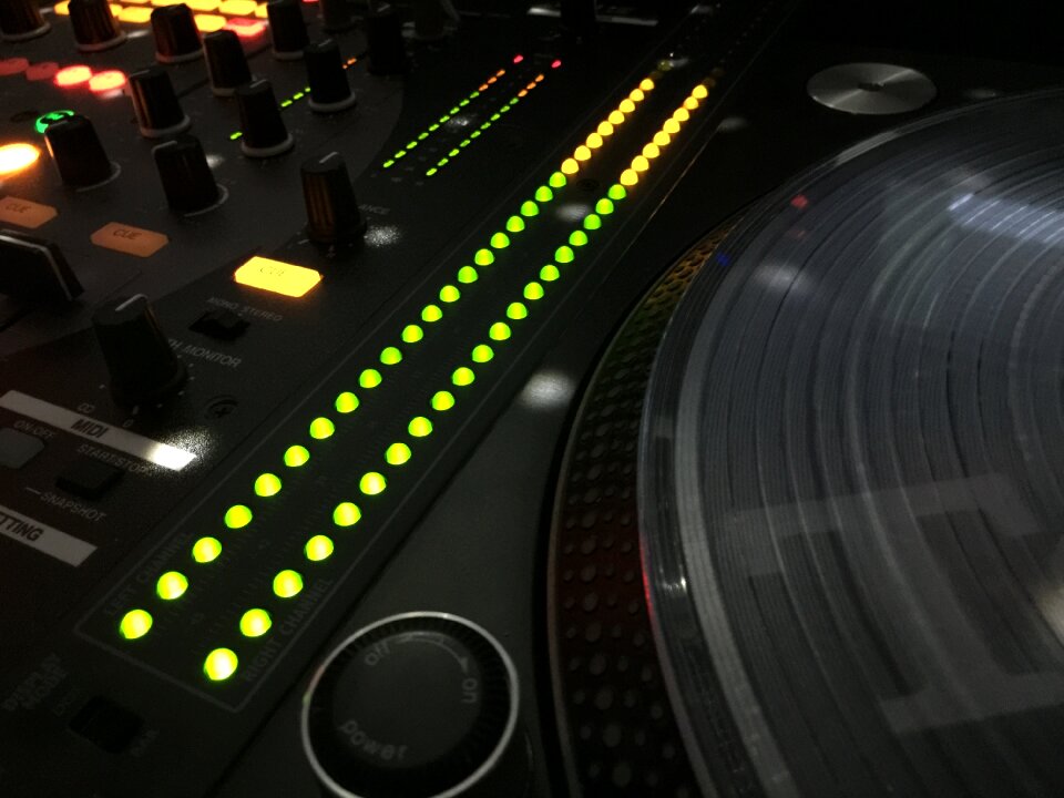 Dj audio vu meter turntable