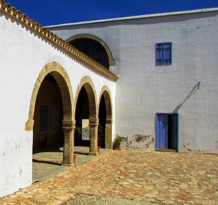 Traditional architecture