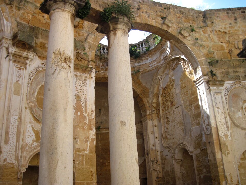 Ruin church ruins historically