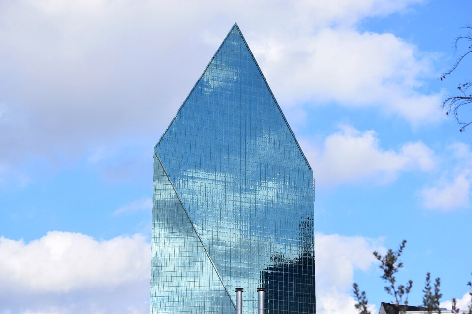 Landmark sky building