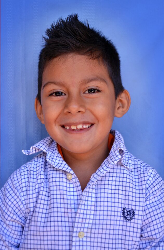 Infante small face