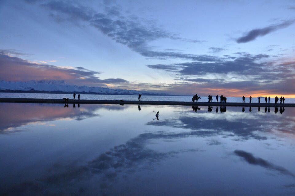Horizon reflection landscape