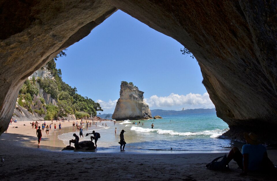 Beach new zealand cathedral cove