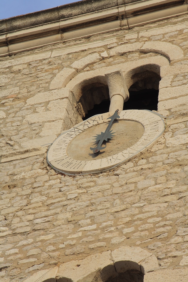 Stone clock time