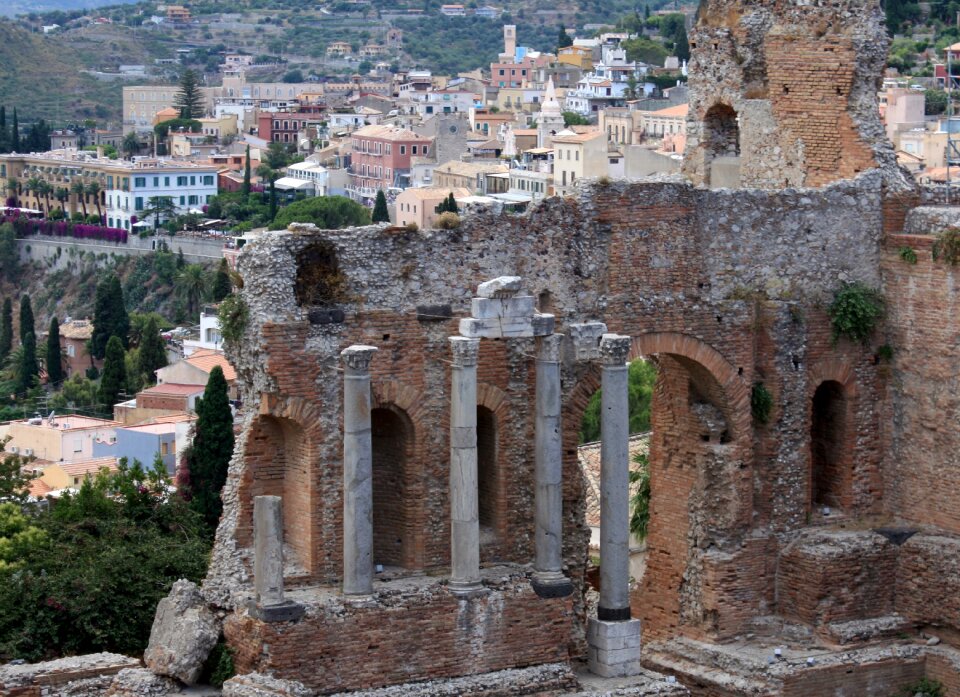Taormina sicily monument