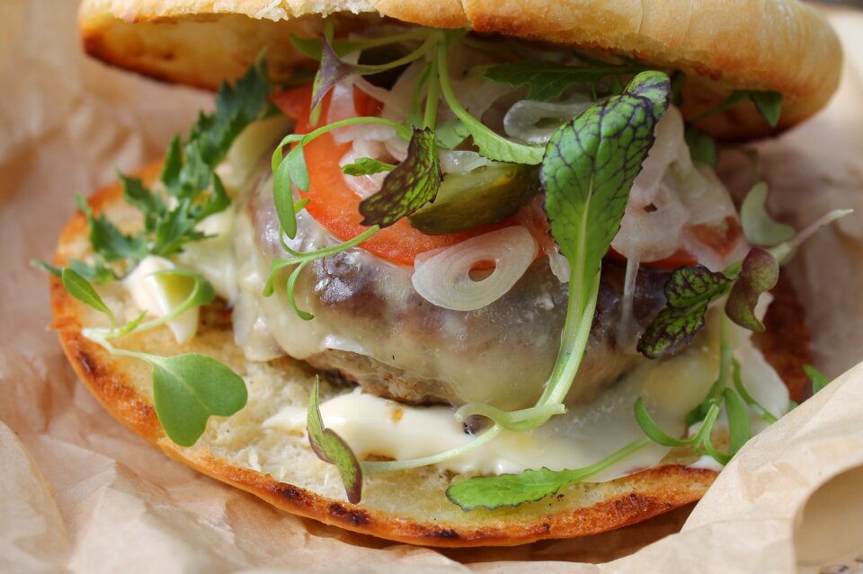 Burger cheese rocket