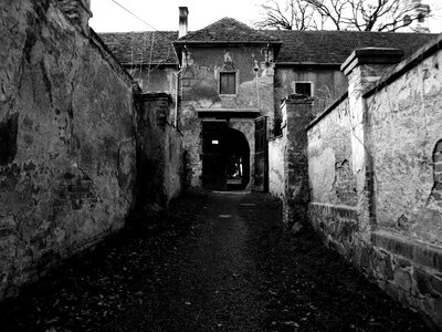 Path door architecture