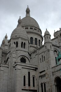 Heart paris monument