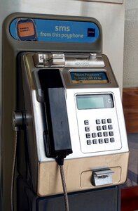 Communicate telecommunication call