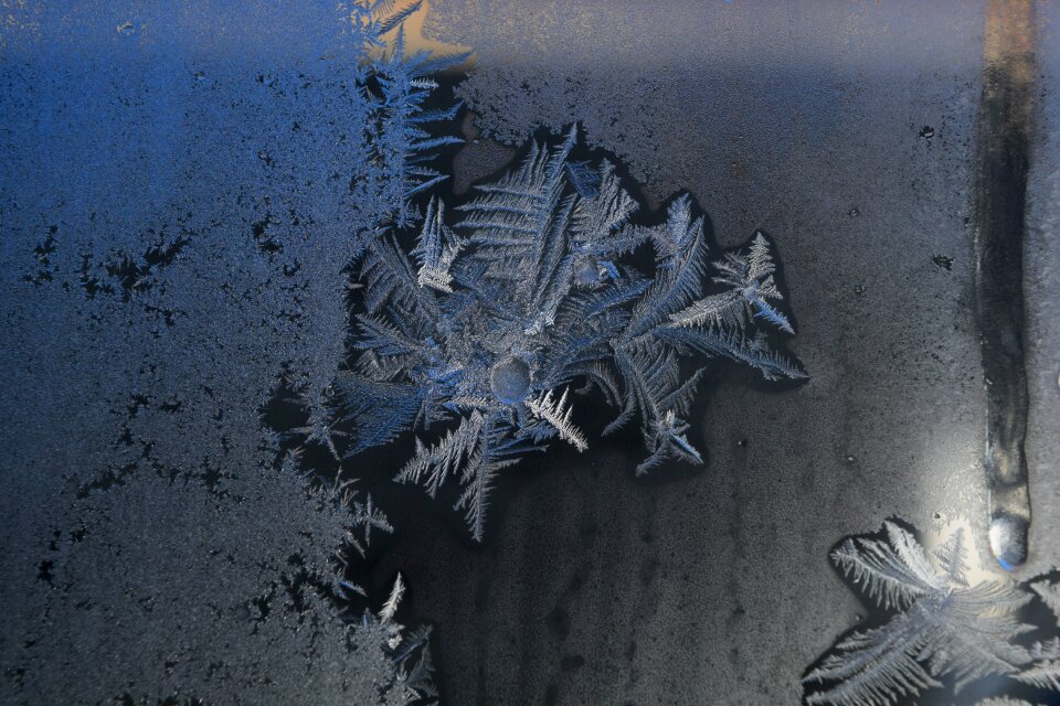 Fractals window cold