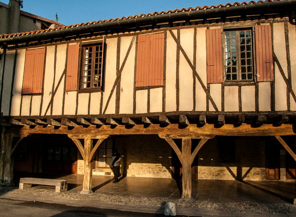 Mirepoix arcades timbered house