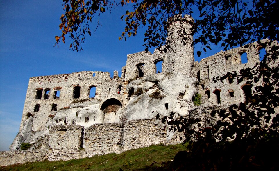 The ruins of the monument the museum