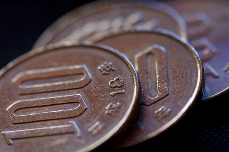 Loose change cash metal