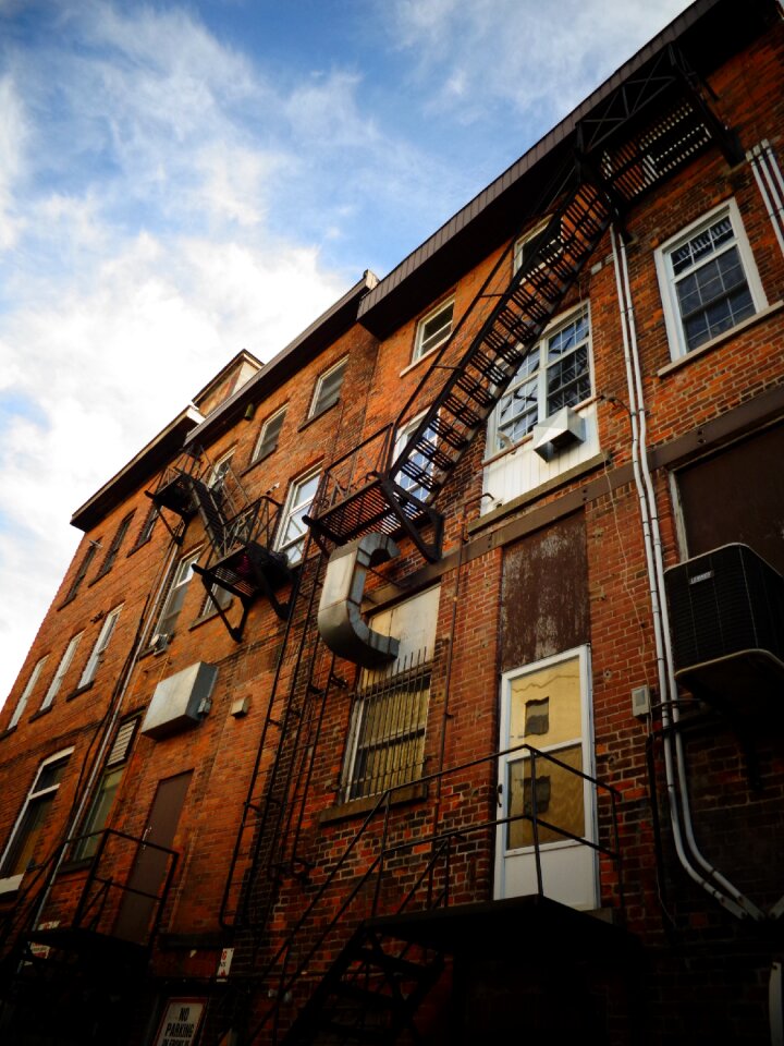Red brick brick looking up