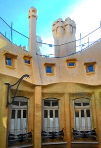 Pedrera architecture barcelona photo