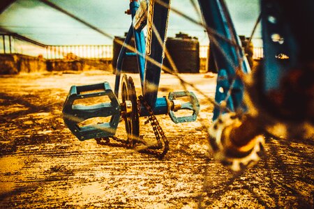 Hoops pedals street art photo