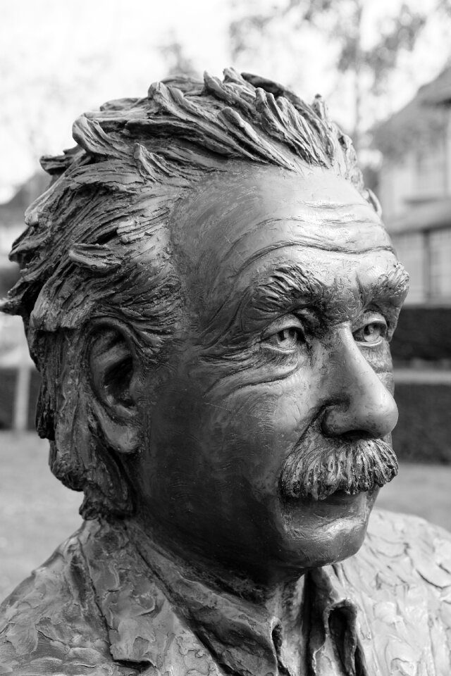 Art sculpture black and white