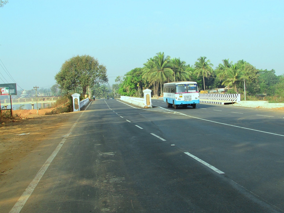Bus kelegeri road dharwad