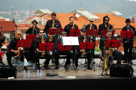 Orquestra musician direct photo