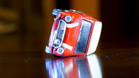 Red upset miniature