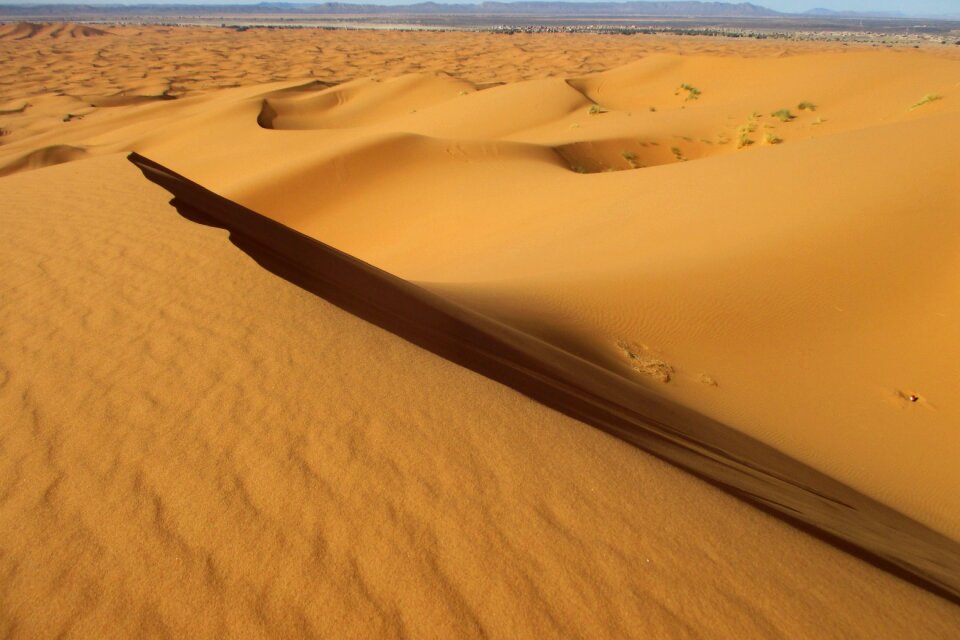 Desert structure dune