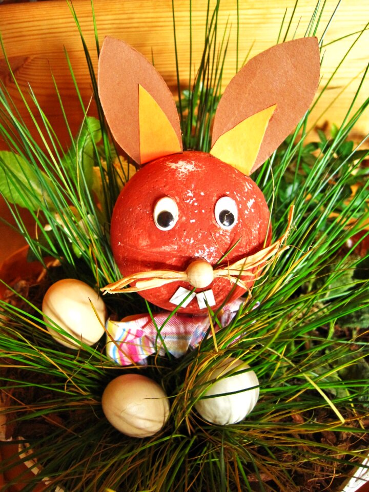Covered kids craft factory easter