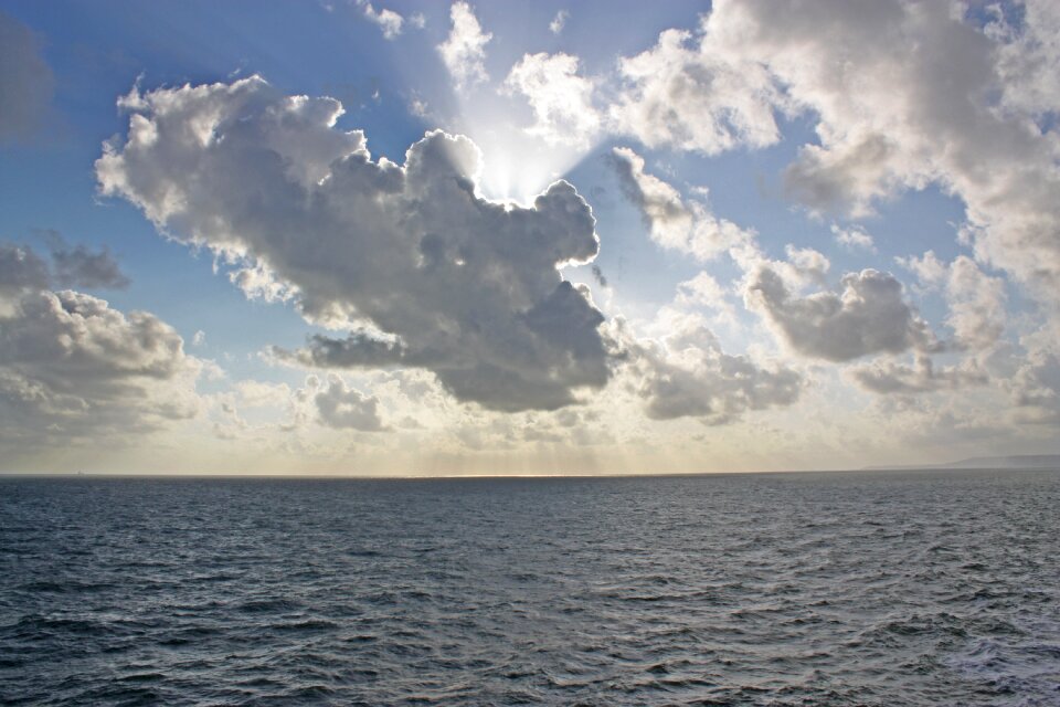 Nature clouds light