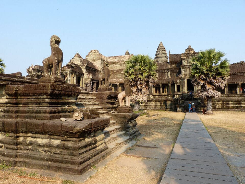 Angkor wat history historically