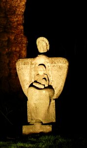 Eat sculpture gruga eat