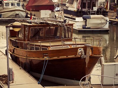 Anchorage ship yachts