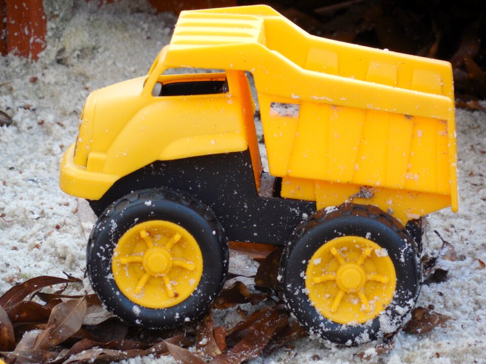 Childhood box yellow