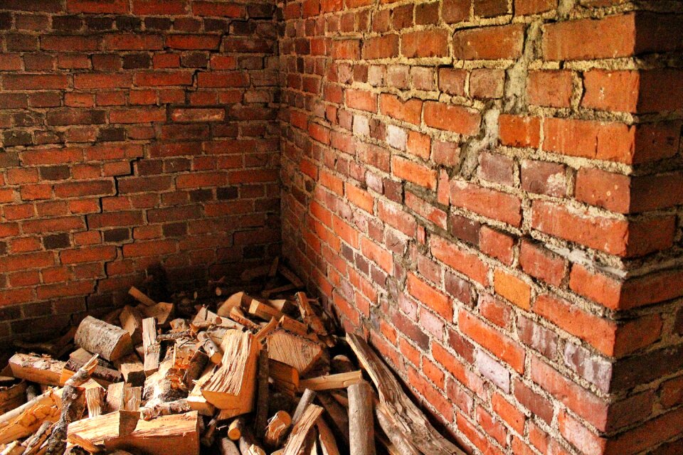 Firewood construction wall