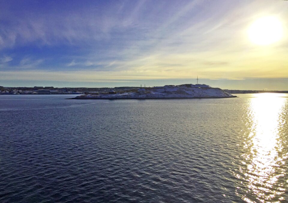 Georges island sun water
