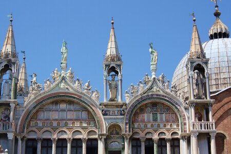 Brands venice monuments photo