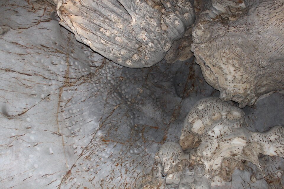 Geology tham pha chom north thailand