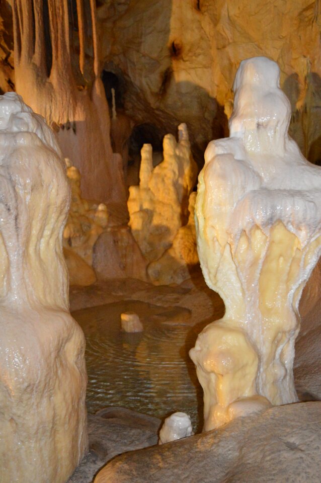 Cave stalgtite stalagmite