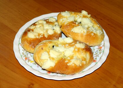 Bun with berries baked sweetness