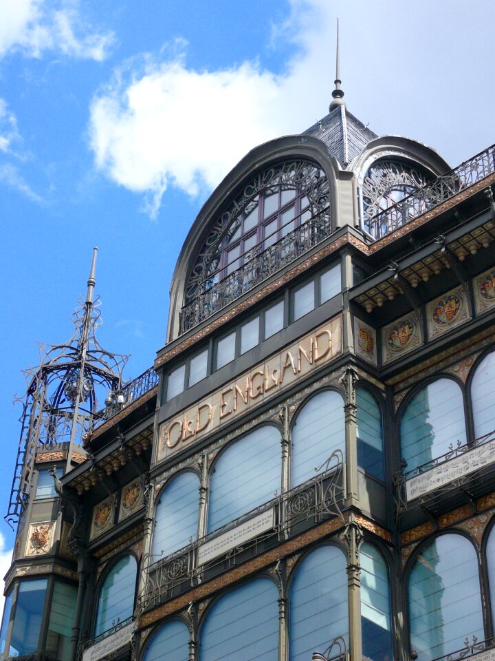 Building old england belgium