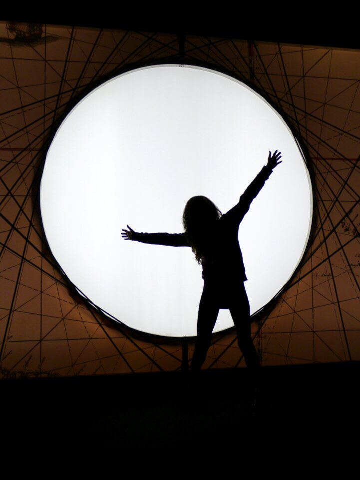 Circle light silhouette