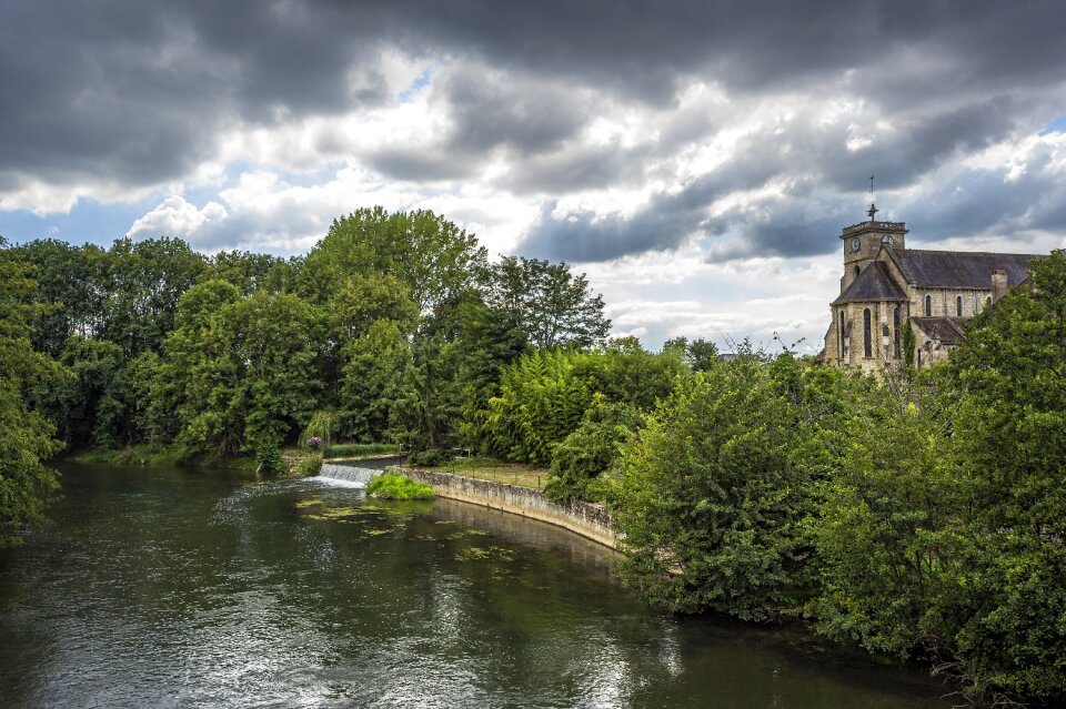 The nivernais canal church mailly