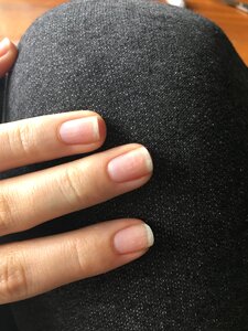 Hands nails the hand