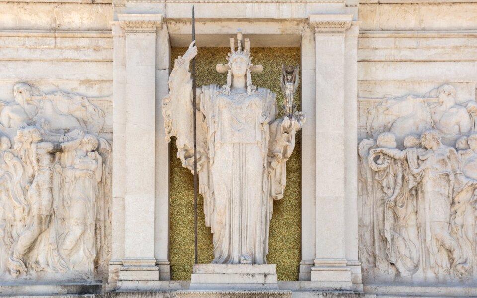 Monument to vittorio emanuele ii the altar of the fatherland italy
