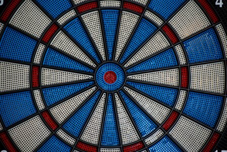 Playing darts throw entertainment