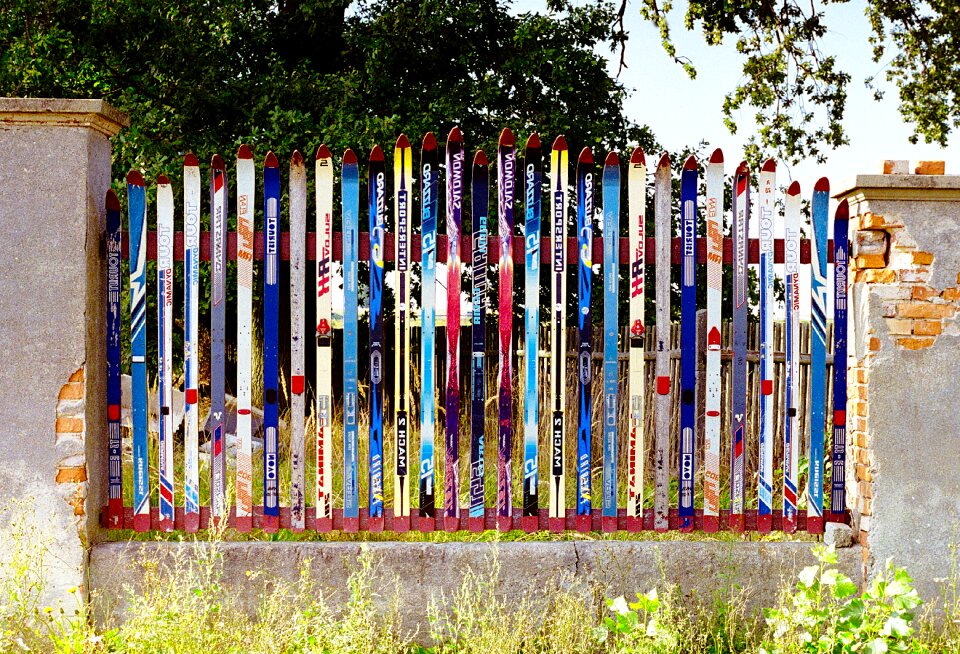 Lake dusia a joke old skis