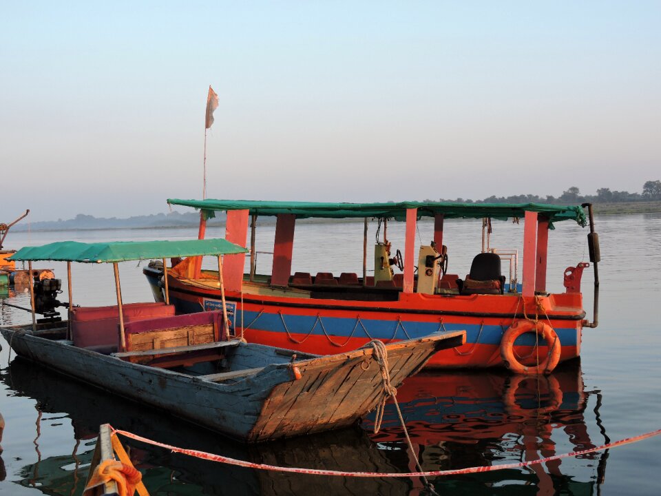 Tourism vessel travel